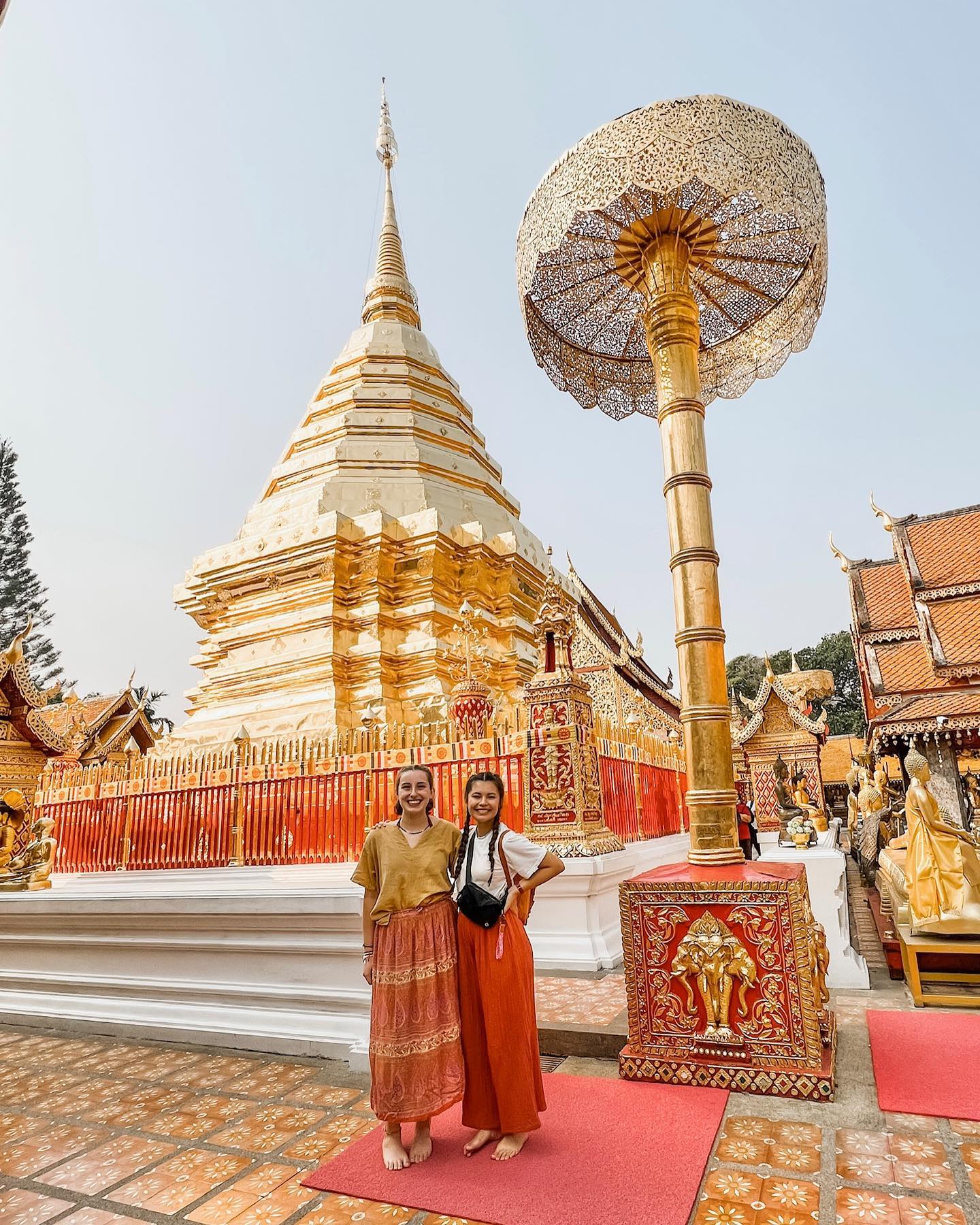 are-there-any-specific-dress-codes-to-follow-when-visiting-temples-or