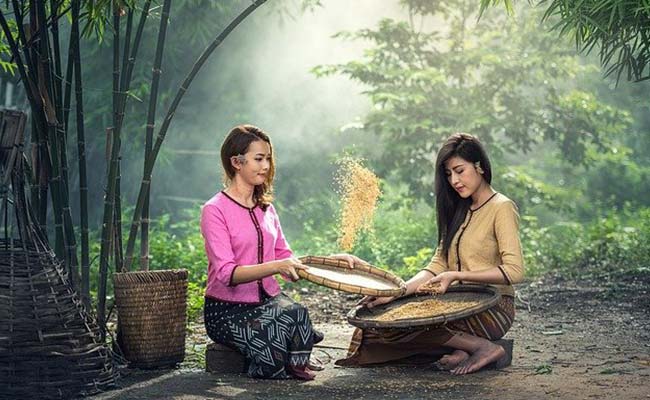 Living Like A Local: Experiencing Thai Culture And Traditions